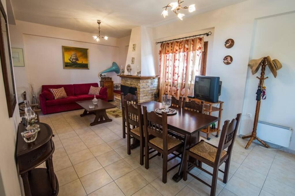Kelly'S Villa In Stoupa Neokhorion  Exteriér fotografie